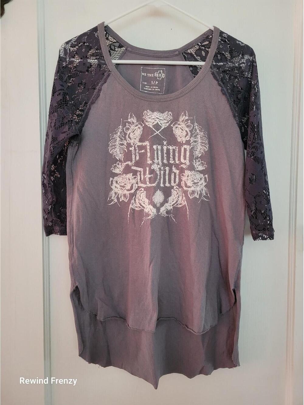 We The Free Purple Lace-Sleeve Graphic Top